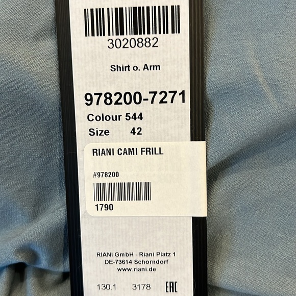 NWT Riani soft green camisole with ruffle trim at the shoulder and neckline - Picture 6 of 9